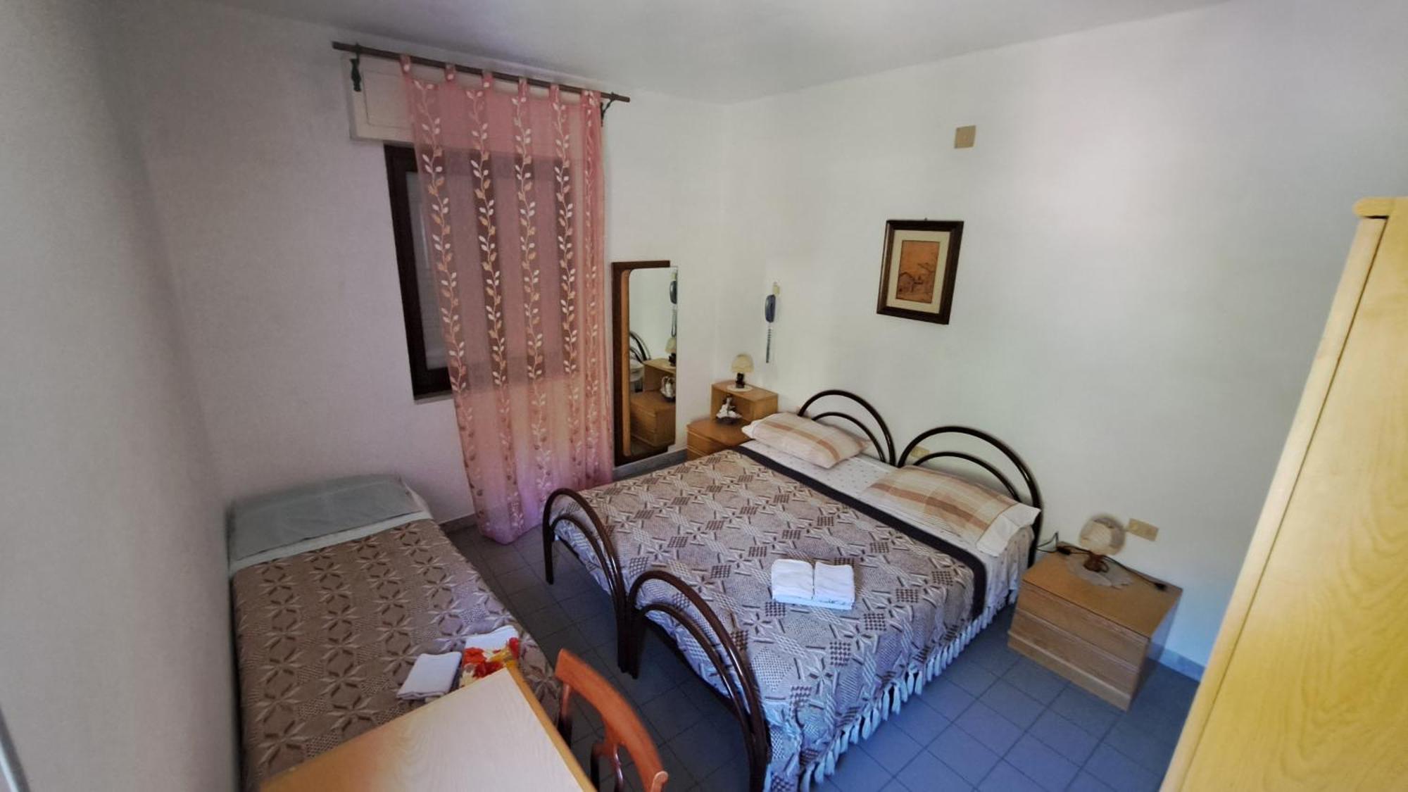 Hotel Alberta Massa  Eksteriør billede